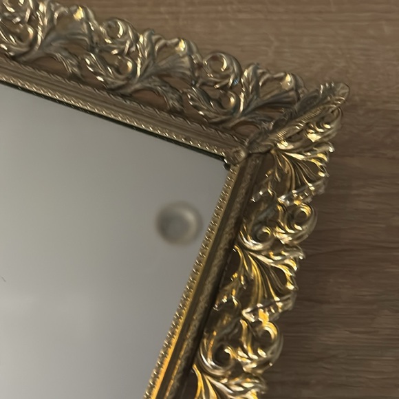 Ornate Gold Vanity Tray - Picture 3 of 4